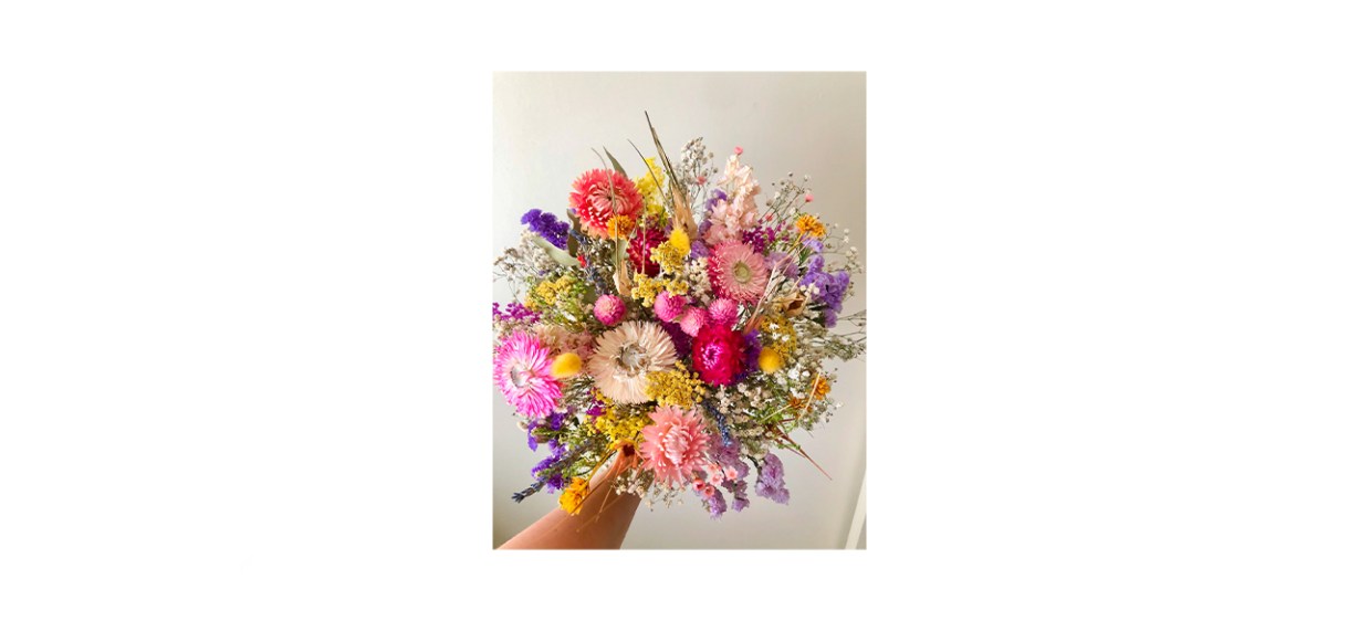 Lawn-Garden-Best Dried Flowers Bouquet  Lawn-Garden-Best Dried Flowers Bouquet