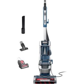 Shark  Stratos with DuoClean PowerFins