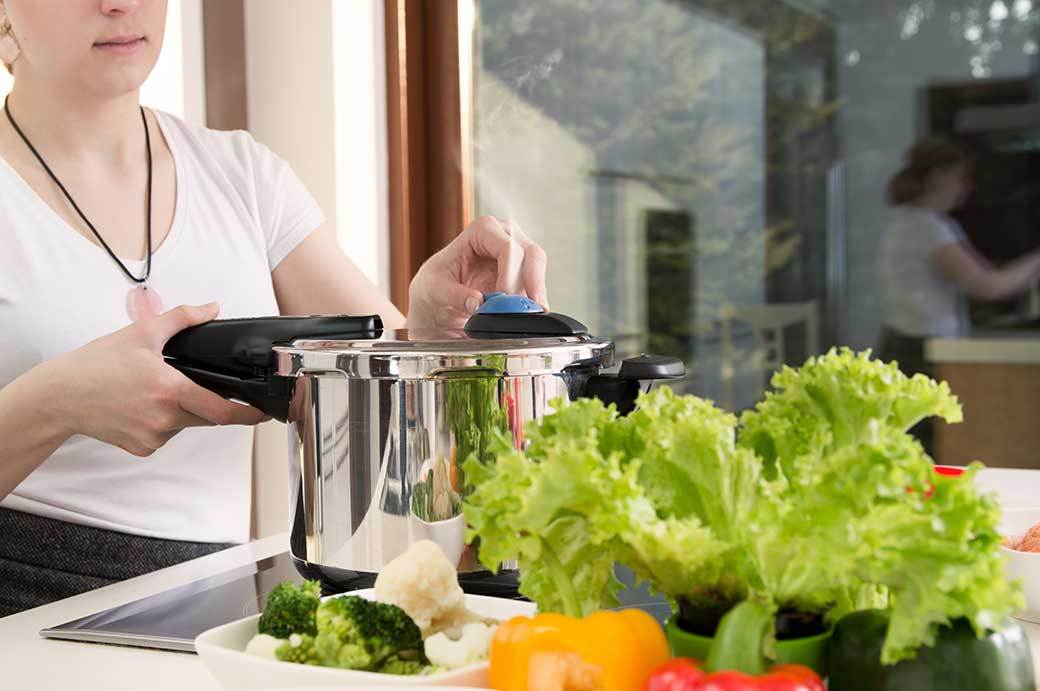 stove top pressure cooker
