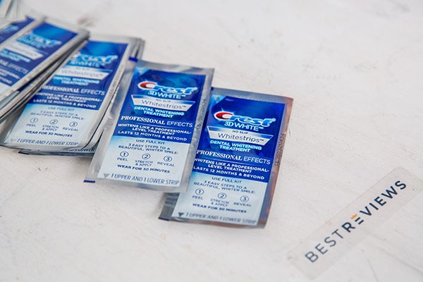 teeth whitenung strips