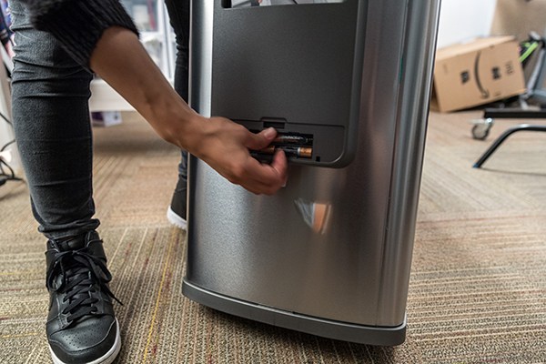 Battery Operated Touchless Trash Cans