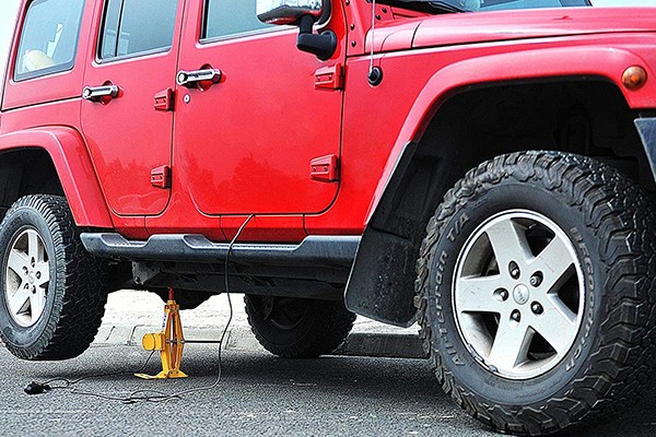 electric jacks for cars