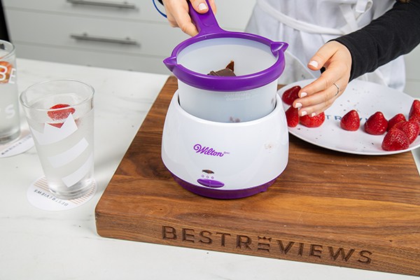 wilton candy melting pot