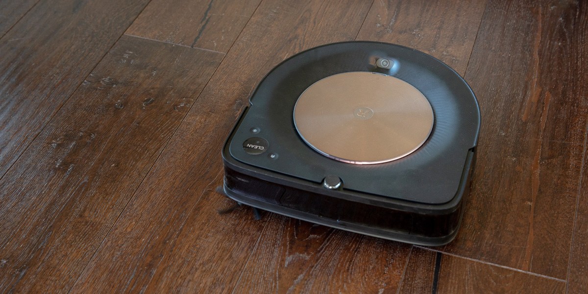 Roomba s9+ on laminate floor