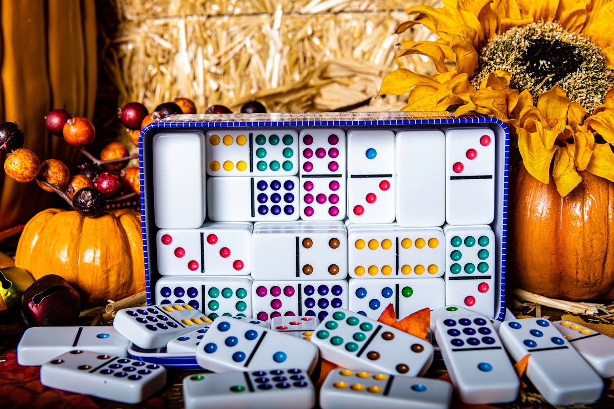 set of dominoes