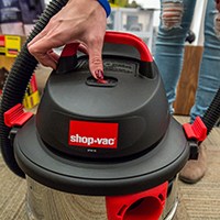 wet/dry vacuum
